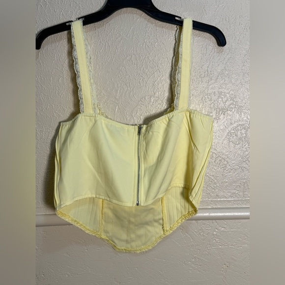 Pretty Little Thing Yellow Corset Tank Peasant cottage Top Cosplay Petite 10 NWT - Picture 5 of 7